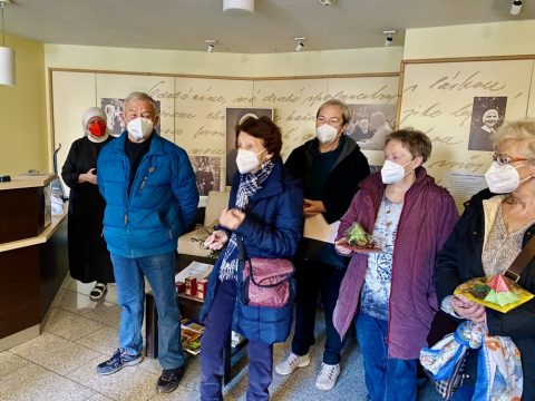 Komunitní centrum Na půdě dělá radost před Vánoci