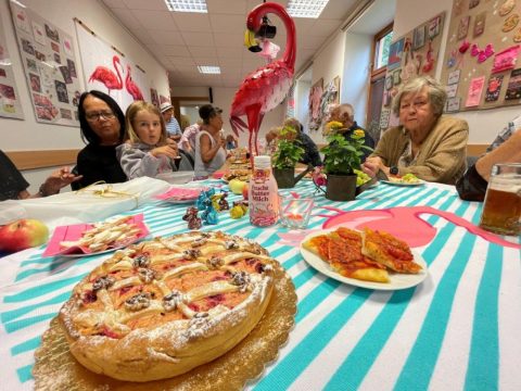 Piknik proti samotě i v dešti lákal