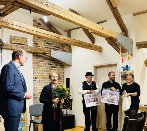 Jidiš písně rozezněly komunitní centrum Na půdě