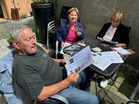 Granty: Nové číslo bulletinu pro seniory v tisku i zvuku