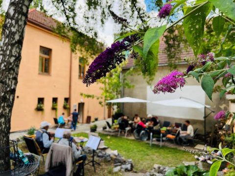 Piknik proti samotě se vydařil